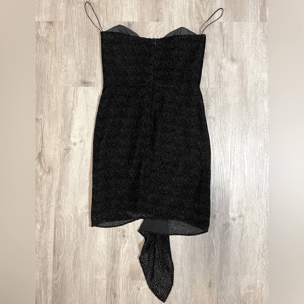 NWOT Intermix Michelle Mason Strapless Velvet Silk Burnout Mini Dress Black Sz 4 - Picture 6 of 9